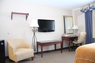 Green Acres Hotel - Pittsfield - 6