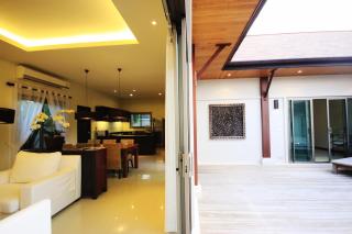 Three Bedroom Oriental Villa Nai Harn - Nai Harn Beach - 9
