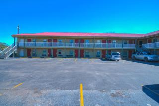 Days Inn by Wyndham Aransas Pass - 1