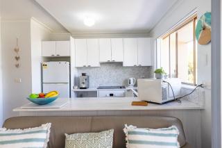 Frangipani 4 spacious townhouse - Shoal Bay - 1