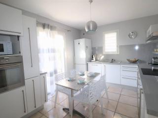 Villa 3 étoiles avec piscine privée, 500m de la plage, 4 chambres pour 6-8 pers. au Grau-du-Roi - FR-1-307-157 - 4
