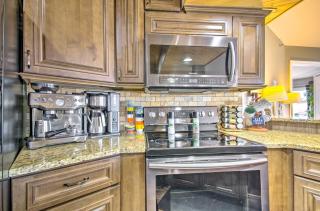 Stunning Lake Views Spacious Osage Beach Condo! - Osage Beach - 2