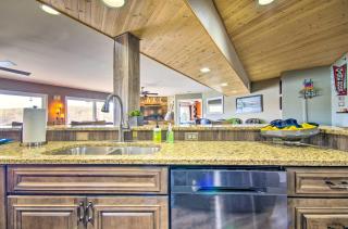 Stunning Lake Views Spacious Osage Beach Condo! - Osage Beach - 1