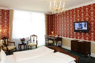 HELIOPARK Bad Hotel Zum Hirsch - Baden-Baden - 3