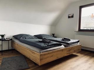 Ringtoys Rooms mit einem Gemeinschaftsbad One bathroom to share with four rooms - Welcherath - 2