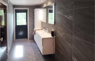 Beautiful Home In Steinsholt With Sauna - Svarstad - 3