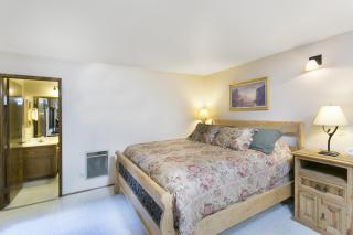 Mammoth Village Properties by 101 Great Escapes - 9