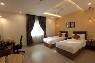 CHALLYIL CASTLE - Mararikulam - 7