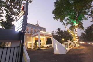 CHALLYIL CASTLE - Mararikulam - 5