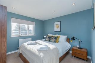 Castle Townhouse Kenilworth - Private Parking - 24 Hr Gym Access - Town Centre - Kenilworth - 8