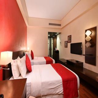 The Legend Hotel- Santacruz Near Mumbai International Airport - Bombay - 9