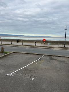 Lovely family seafront property in Burnham-on-Sea - 8