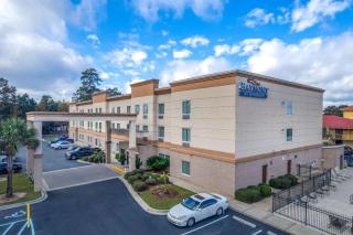 Baymont by Wyndham Savannah South - Savannah - 9