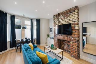 Stylish modern apartment near the city centre with nearby off-road parking - Cardiff - 1
