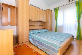 Apartments Dinka Vantačići - 2