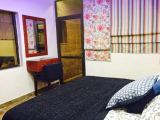 The Royal Luxury Tiger Patio - Amman - 3