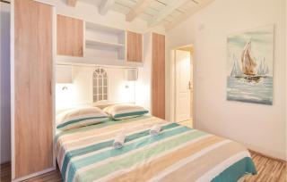 Nice Home In Kastel Sucurac With Wifi - Kaštela - 1