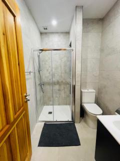 New, Modern Ground Floor Apartment with Pool - 1