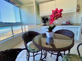 B082 - Luxo à Beira-Mar | 3 Suítes c/ Vista | Wi-Fi - 6