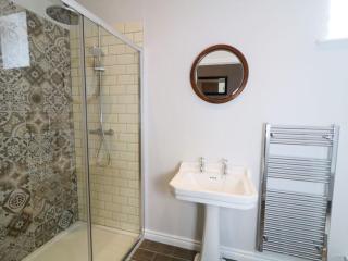 6 bed Cozy Victorian Cottage - 4