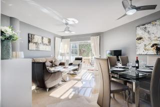 Stylish Penthouse Duplex at Matchroom Country Club - 0