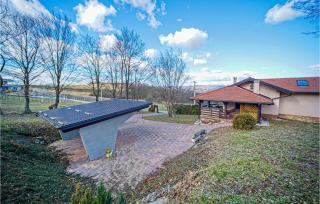 Awesome Home In Kraj Donji With Wifi - Donji Kraj - 4