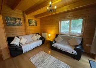 Oathill Farm Lodges - Winsham - 3