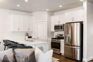 Life is Suite home - Washington - 5