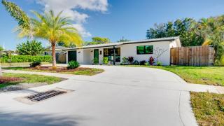 Hidden Oasis in Deerfield Beach with Heated Pool - Deerfield Beach - 3