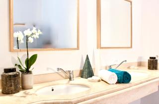 Detached Villa with Garden, Heated and Private Pool, Sea View, Parking Free - 1