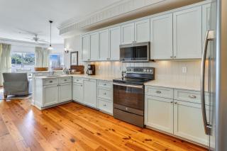 Standard 2 Bedroom B - Holmes Beach - 2