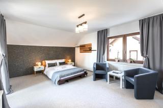 Emerald Residence - 3