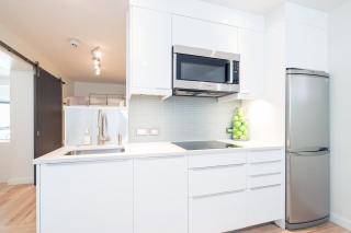 Chic, Modern - Walk Anywhere Viking Lodge 206 condo - 7