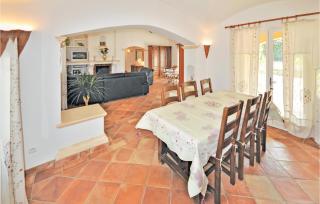 Amazing Home In Sainte Maxime - Plan-de-la-Tour - 7