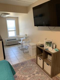 Budget friendly studio condo! Heart of Gulf Shores across from the Hangout! - Gulf Shores - 5