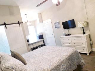 Budget Friendly Condo within Walking Distance to the Beach! - Gulf Shores - 7