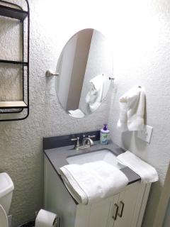 Budget Friendly Condo within Walking Distance to the Beach! - Gulf Shores - 5