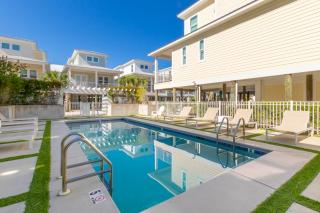 Modern 3 BR Cottage with Community Pool and Directly Across the Street from the Beach! - Gulf Shores - 6