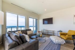 Spacious 4 BR Beachfront, Luxury Condo Next to the Hangout- GP 301 - Gulf Shores - 8