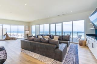 Elegant 6 BR Condo with Beach and City Views, 2 large balconies, Next to the Hangout! - 3