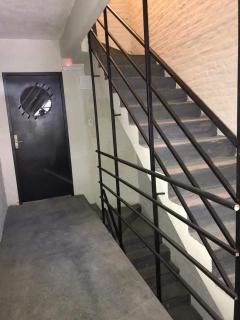Economico Duplex,a 2 cuadras Shopping Abasto, Cerca de Todo - 1