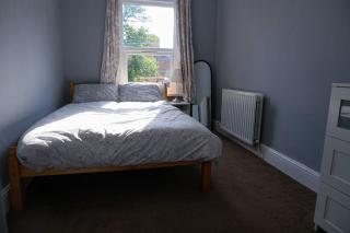 4 Bedroom House in Turnpike Lane/Wood Green - Londra - 2