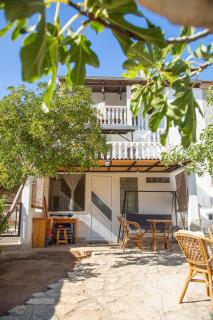 Apartments by the sea Milna, Vis - 8895 - Rukavac - 8