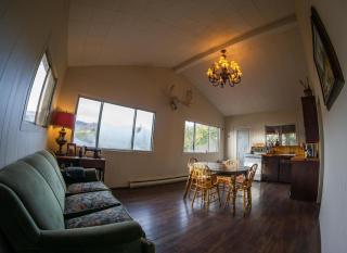 Cozy Winter Kabin + Hot Tub & Firepit - Huberdeau - 7