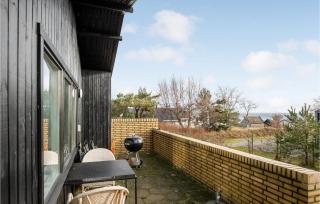 Cozy Home In Nexø With House Sea View - Neksø - 4