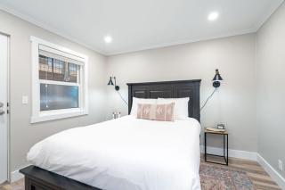 Perfect Location! King Bed, Full Kitchen, Walk to Gondola condo - 5