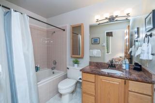 Riverside Dream! Quiet Spot w Deck, 5 Min Walk to Gondola & Main St, condo - 1