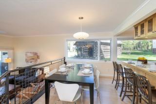 Valley Floor Dream with Fireplace - Year-Round Trail Access, 3 Min to Town condo - 5