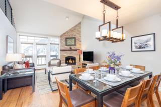 Slopeside Paradise Penthouse at Lift 7, Views, Fireplace, Deck, Hot Tub condo - 6