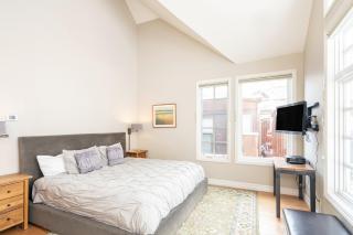 Slopeside Paradise Penthouse at Lift 7, Views, Fireplace, Deck, Hot Tub condo - 3